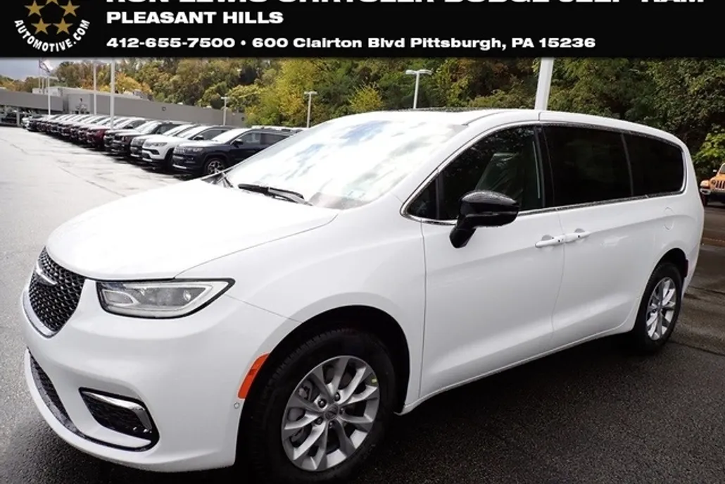 2025 Chrysler Pacifica photo 1