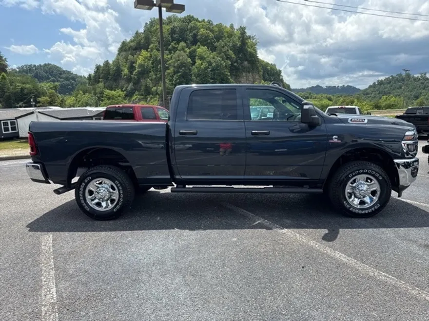 2025 Ram 2500 Tradesman photo 1