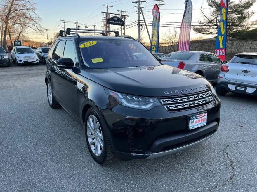 2017 Land Rover Discovery HSE photo 1