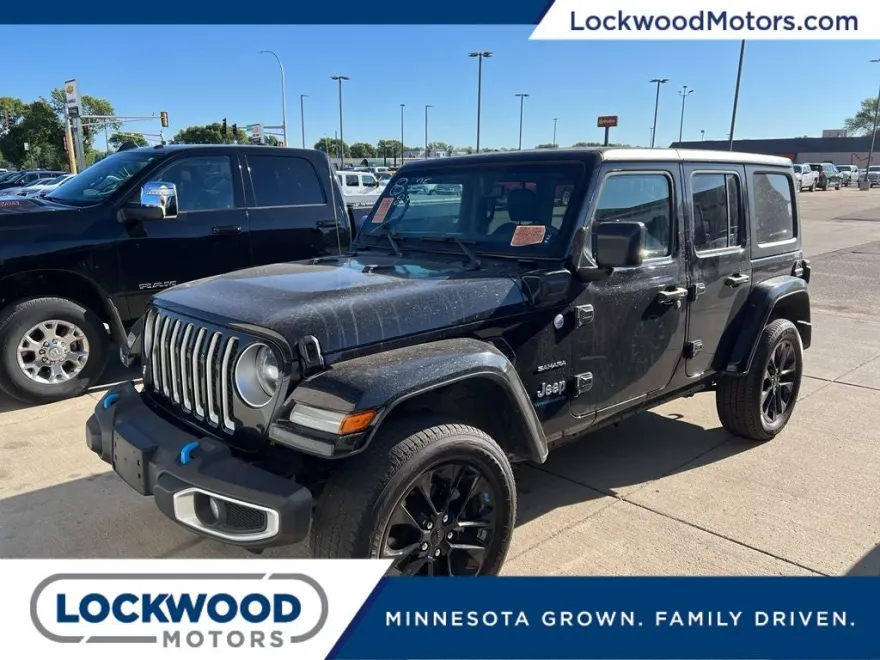 2023 Jeep Wrangler 4xe Sahara photo 1