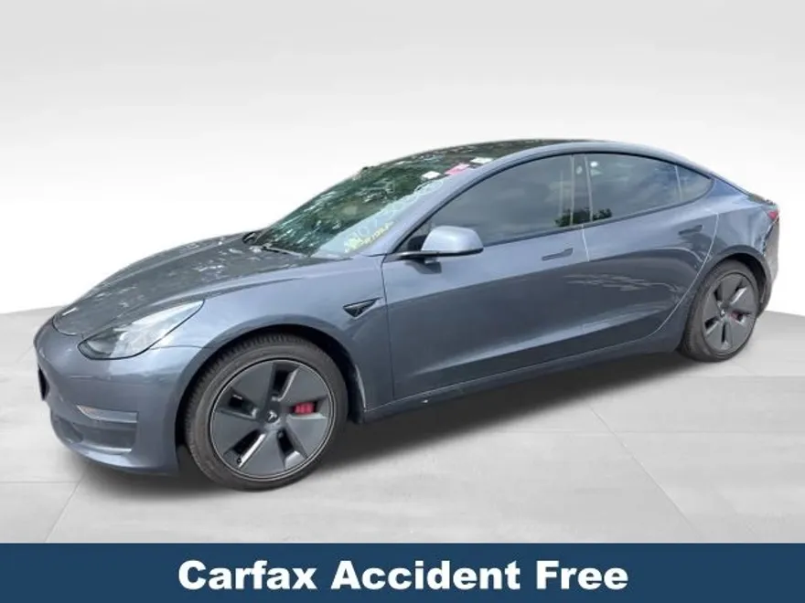 2021 Tesla Model 3 Standard Range Plus photo 1