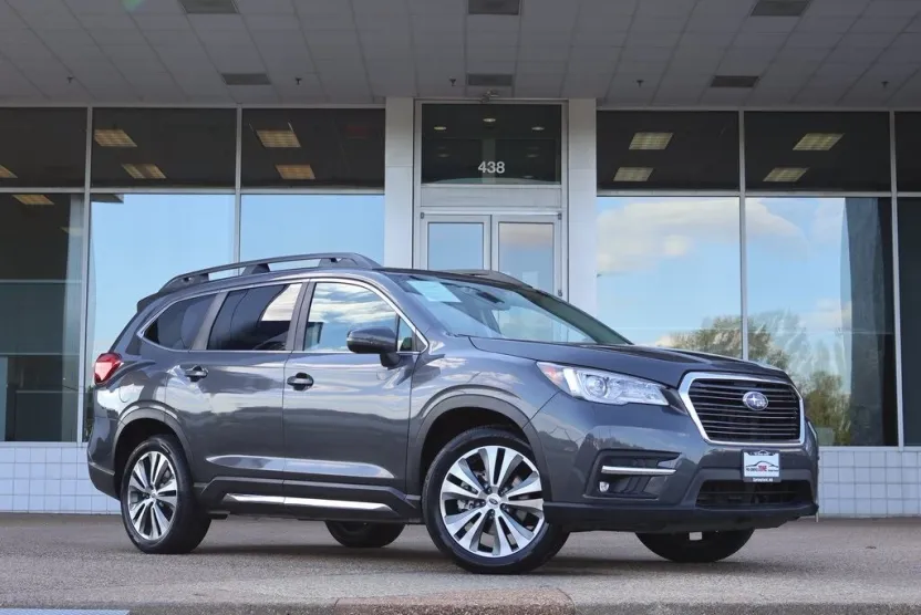 2022 Subaru Ascent Limited photo 1