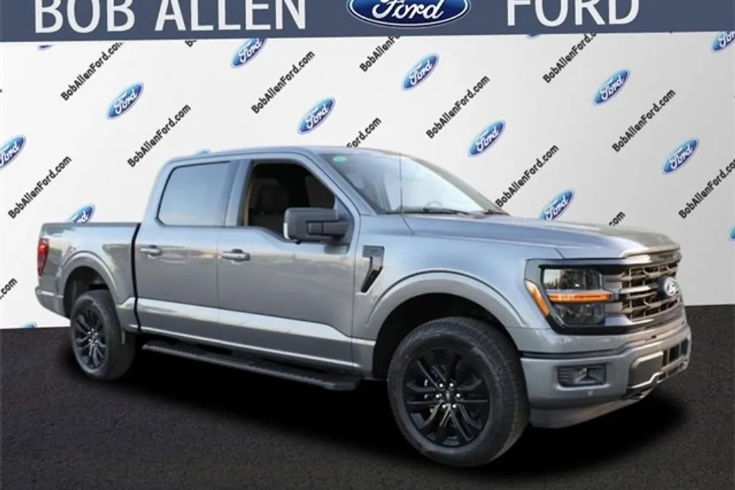 2025 Ford F-150 XLT photo 1