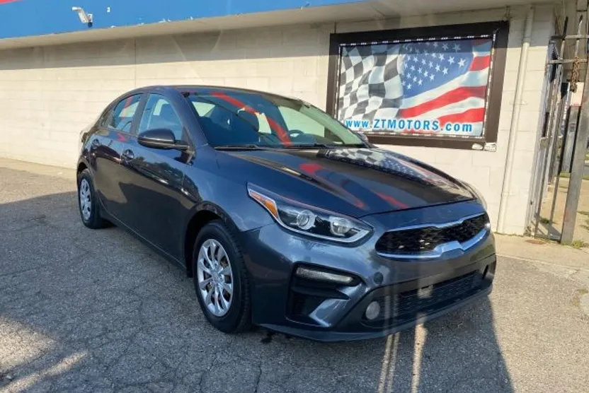 2020 Kia Forte FE photo 1