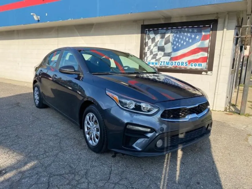 2020 Kia Forte FE photo 1