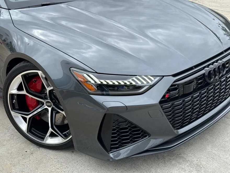 2025 Audi RS 7 Performance Base photo 2