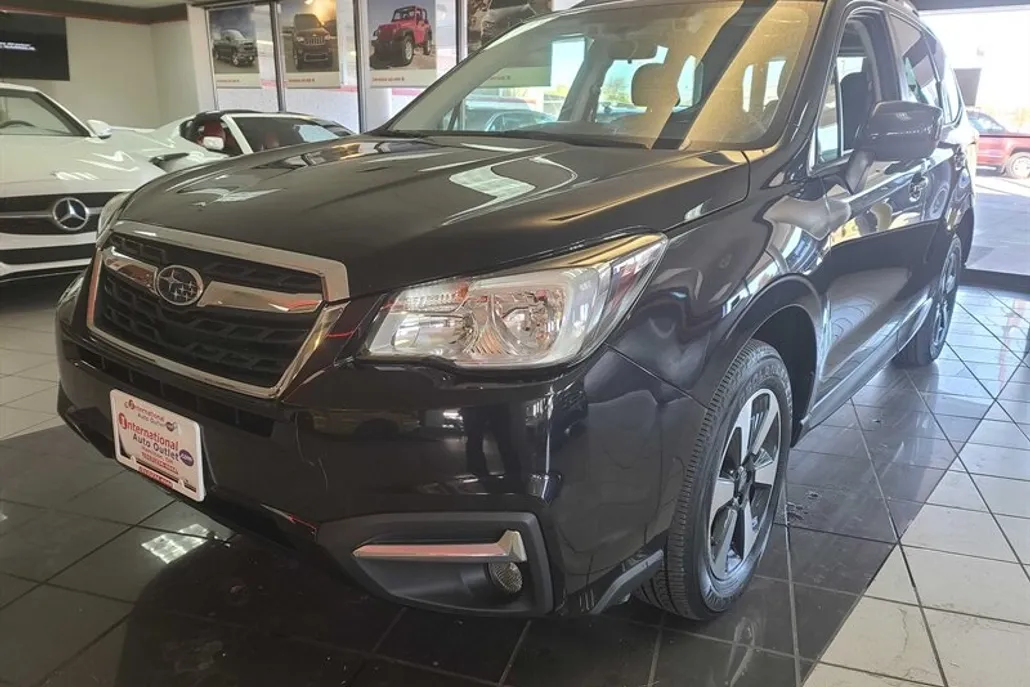 2018 Subaru Forester 2.5i Premium photo 1