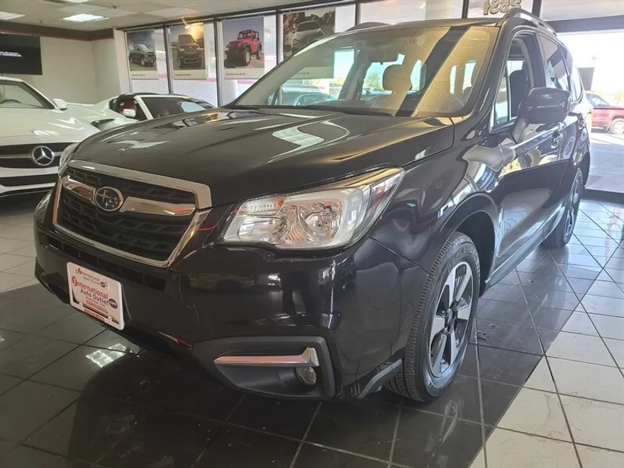 2018 Subaru Forester 2.5i Premium photo 1