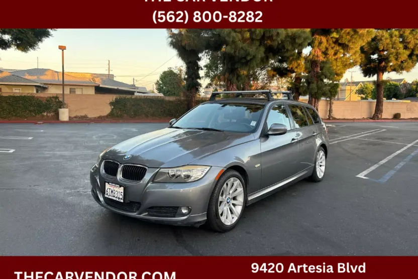 2011 Bmw 328i Sports Wagon photo 1