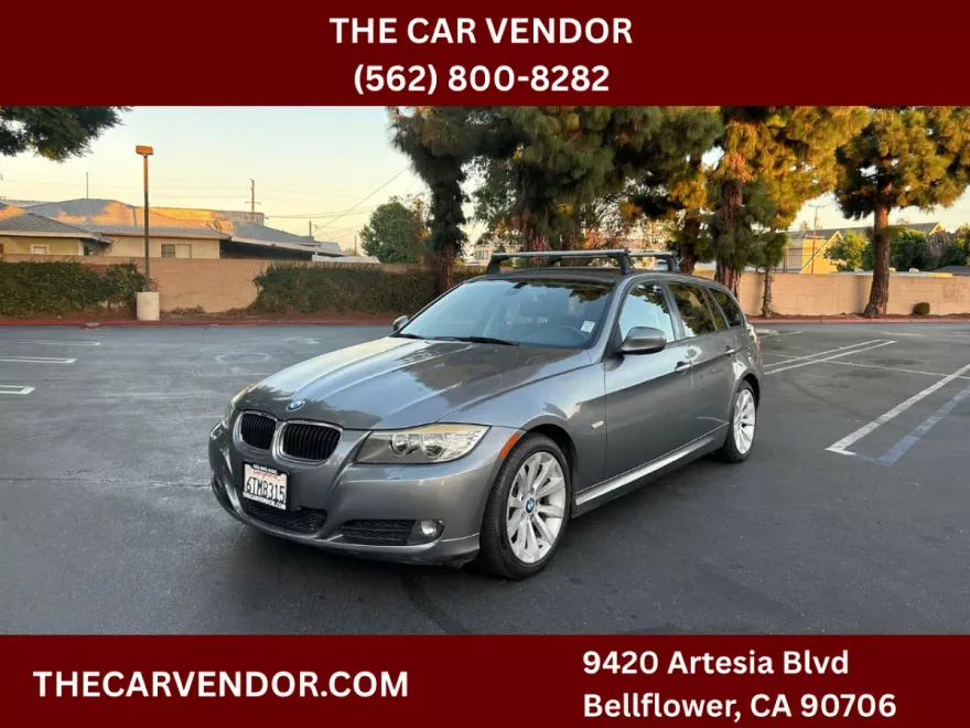 2011 Bmw 328i Sports Wagon photo 1
