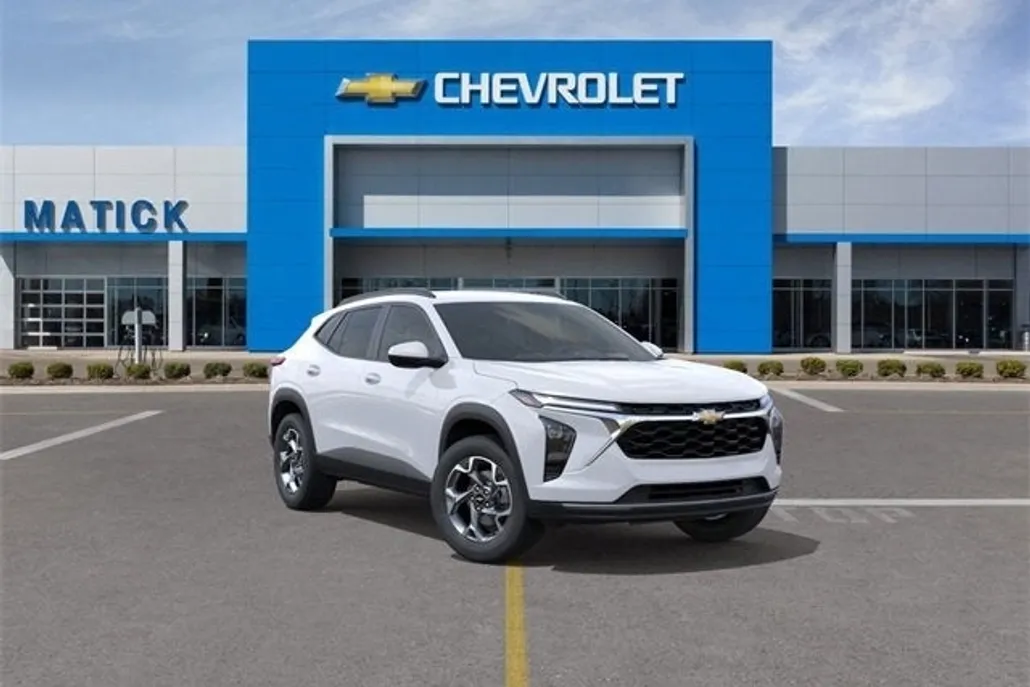 2025 Chevrolet Trax LT photo 1