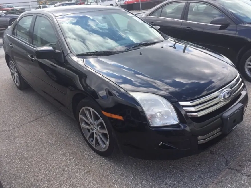 2008 Ford Fusion SE photo 1