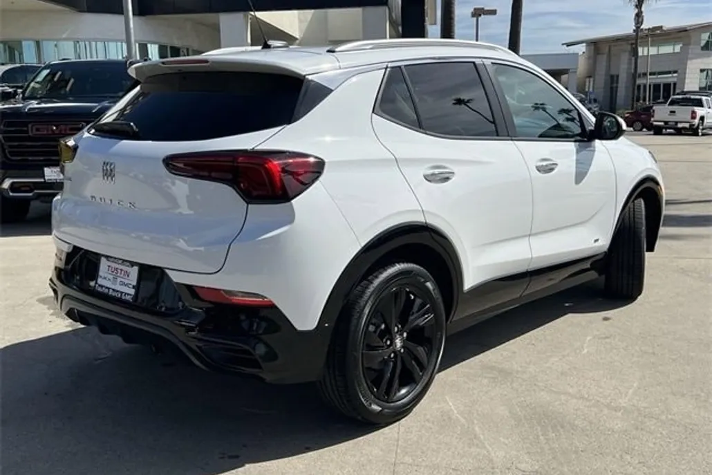 2026 Buick Encore GX Sport Touring photo 1
