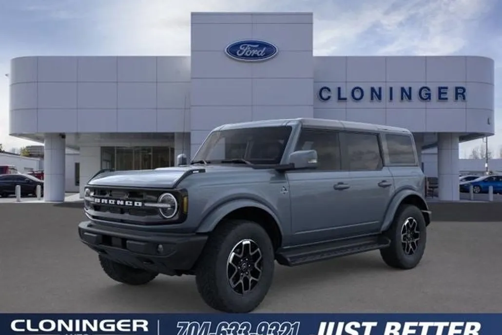 2025 Ford Bronco Outer Banks photo 1