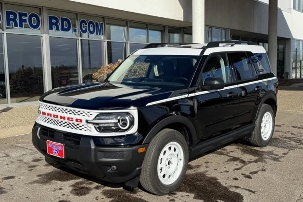 2025 Ford Bronco Sport Heritage photo 1