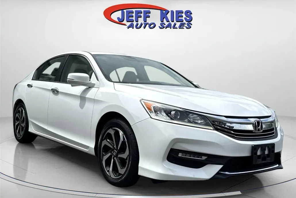 2017 Honda Accord EX-L photo 1