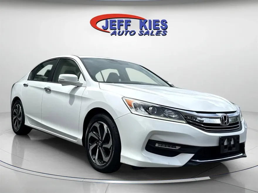 2017 Honda Accord EX-L photo 1
