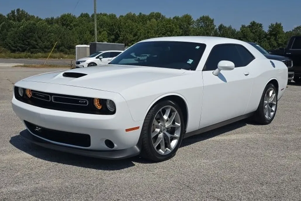 2023 Dodge Challenger GT photo 1