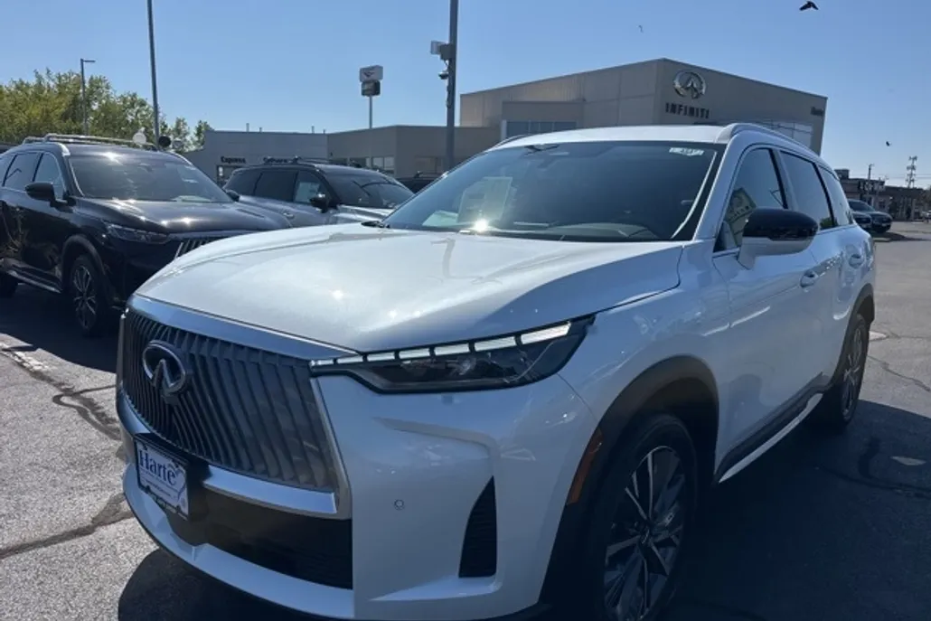 2026 Infiniti QX60 Luxe AWD photo 1