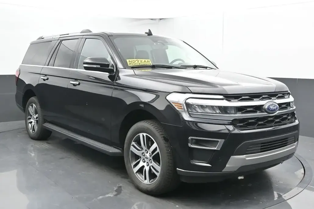 2024 Ford Expedition MAX Limited photo 1
