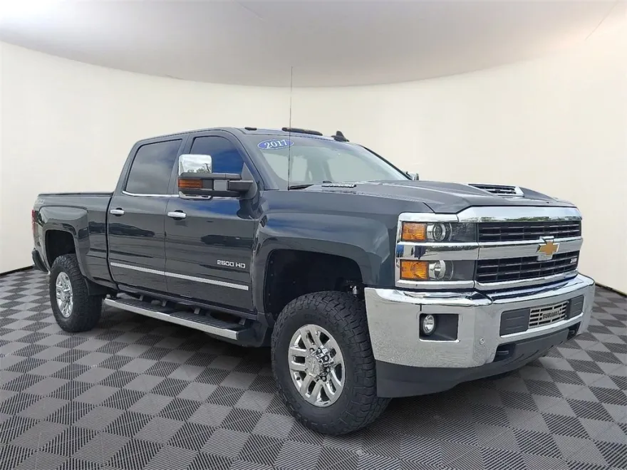 2017 Chevrolet Silverado 2500HD LTZ photo 1