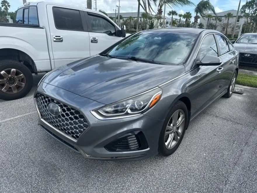 2019 Hyundai Sonata SEL photo 1
