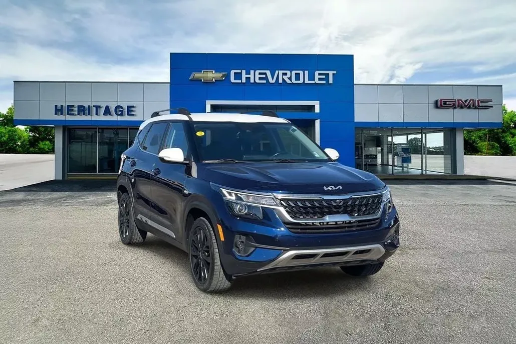 2023 Kia Seltos Nightfall Edition photo 1