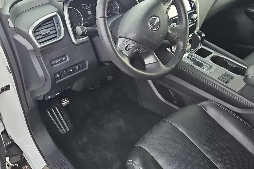 2023 Nissan Murano SL photo 1