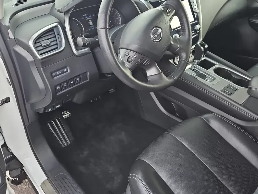 2023 Nissan Murano SL photo 1