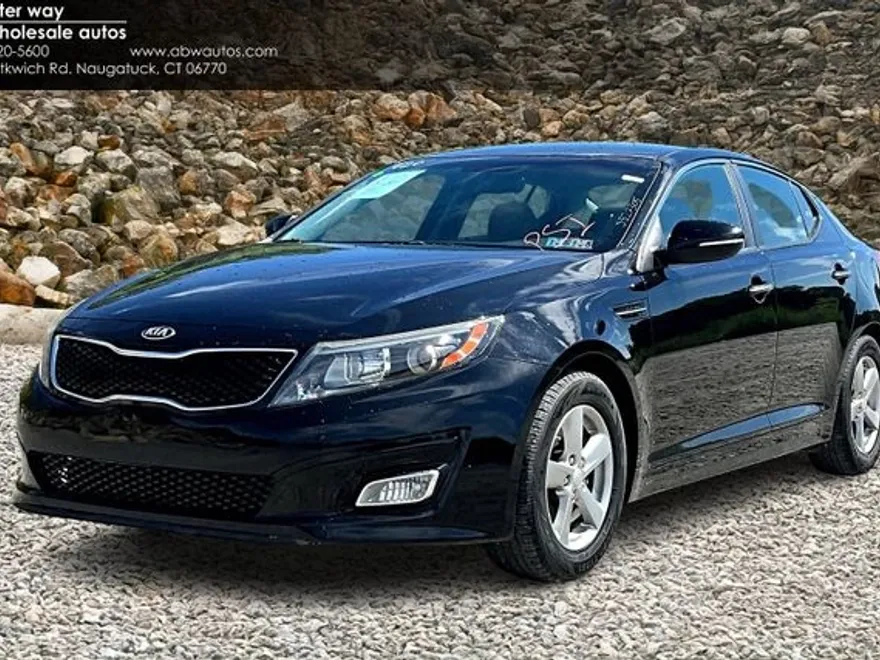 2015 Kia Optima LX photo 1
