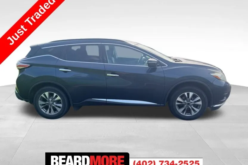 2015 Nissan Murano SV photo 1