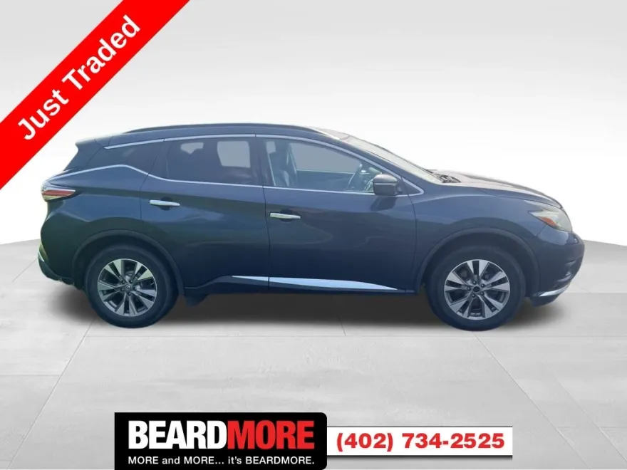 2015 Nissan Murano SV photo 1