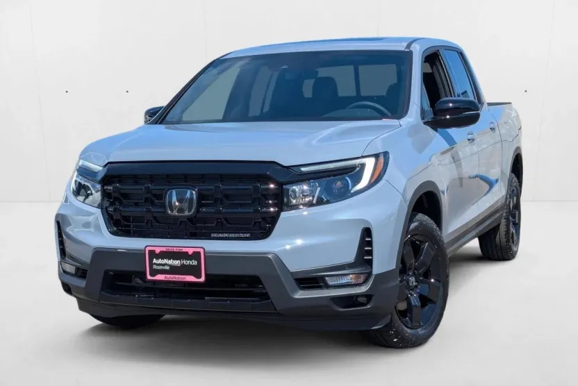 2025 Honda Ridgeline Black Edition photo 1