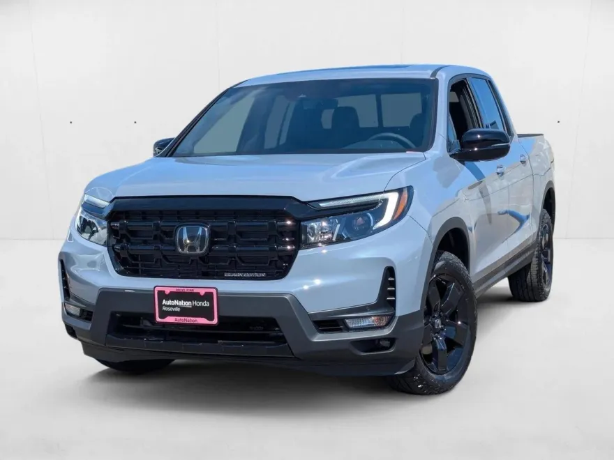 2025 Honda Ridgeline Black Edition photo 1