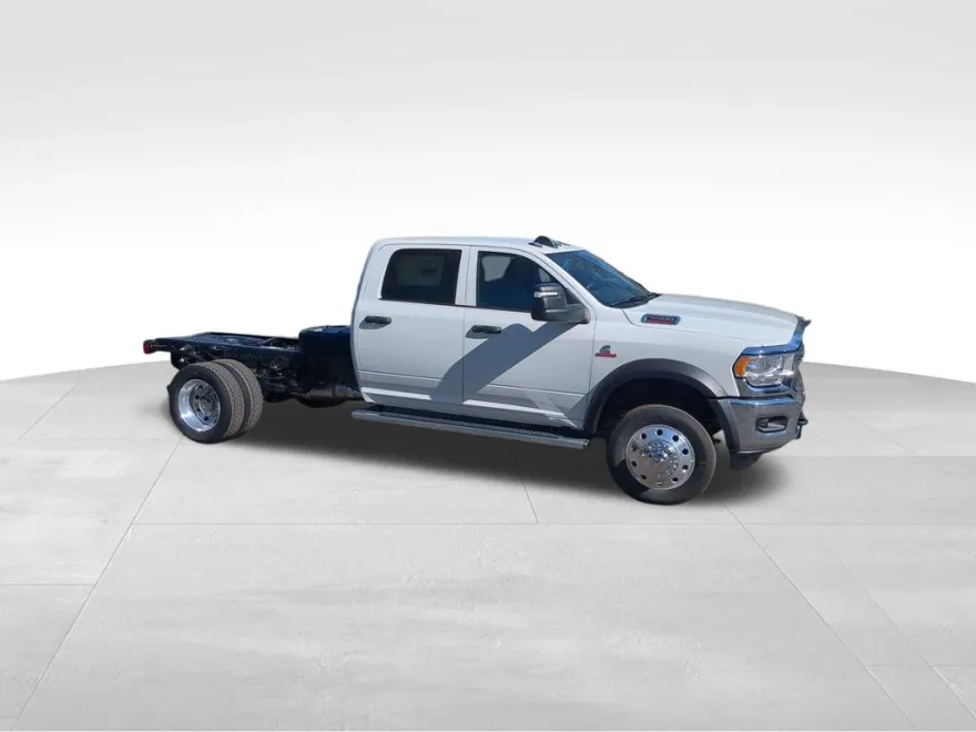 2024 Ram 5500 Tradesman SLT Laramie Limited photo 2