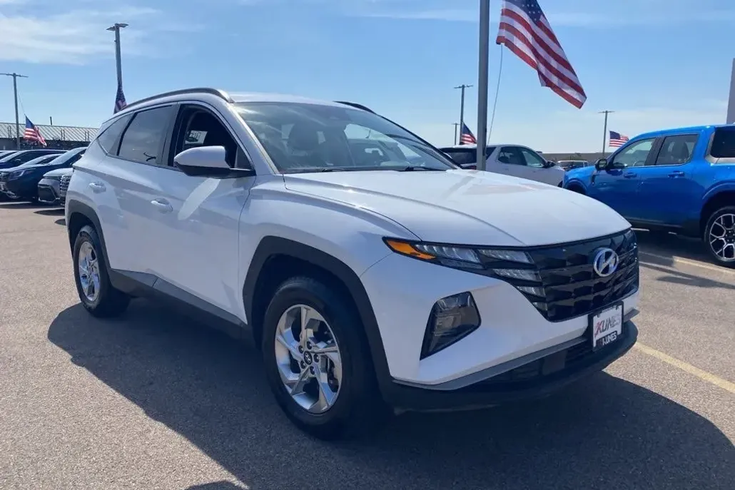 2024 Hyundai Tucson SEL photo 1