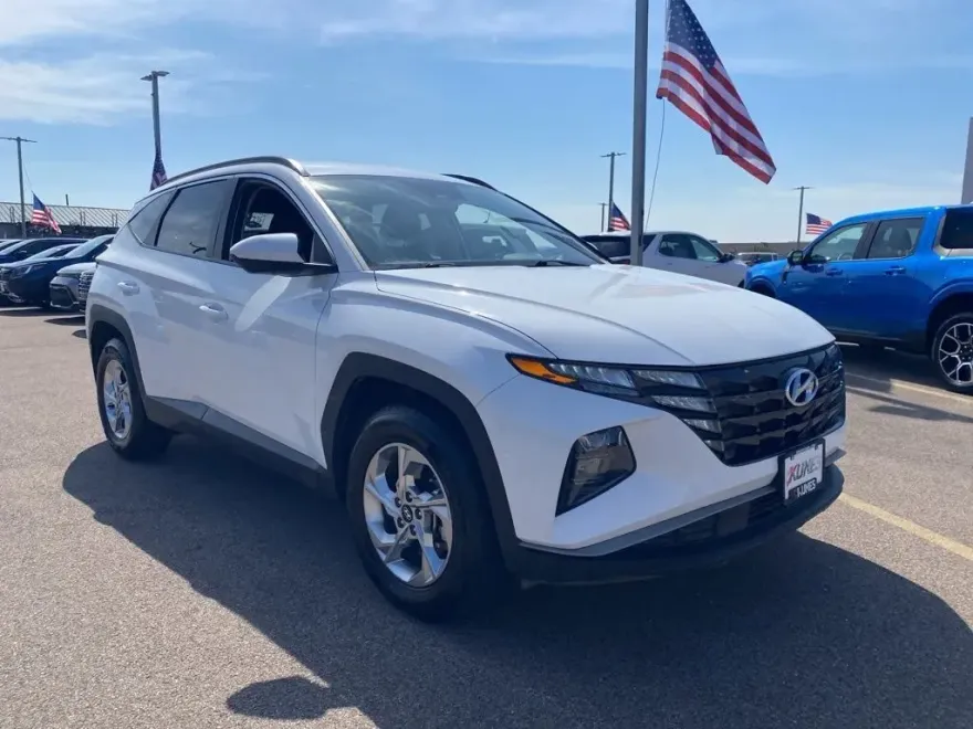 2024 Hyundai Tucson SEL photo 1