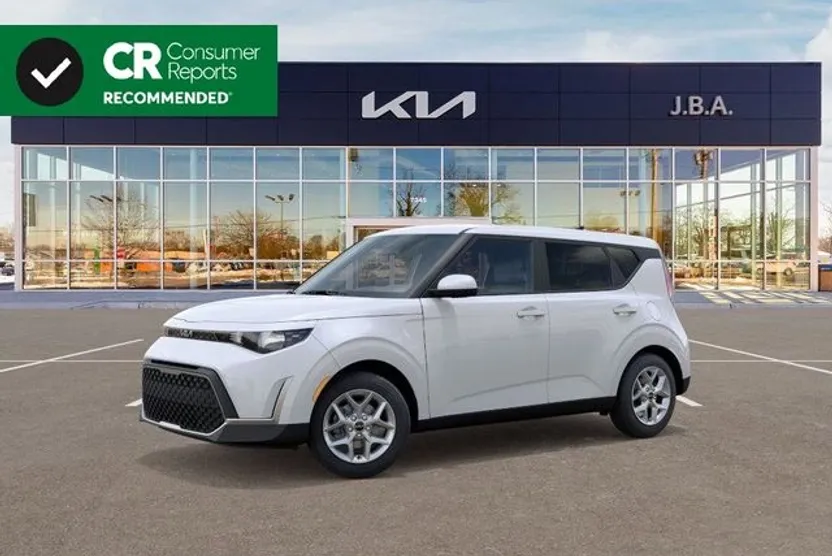 2025 Kia Soul LX photo 1