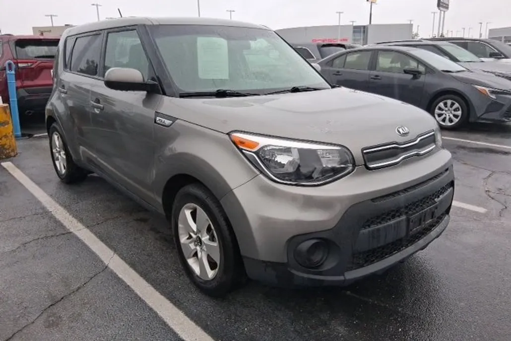 2017 Kia Soul Base photo 1
