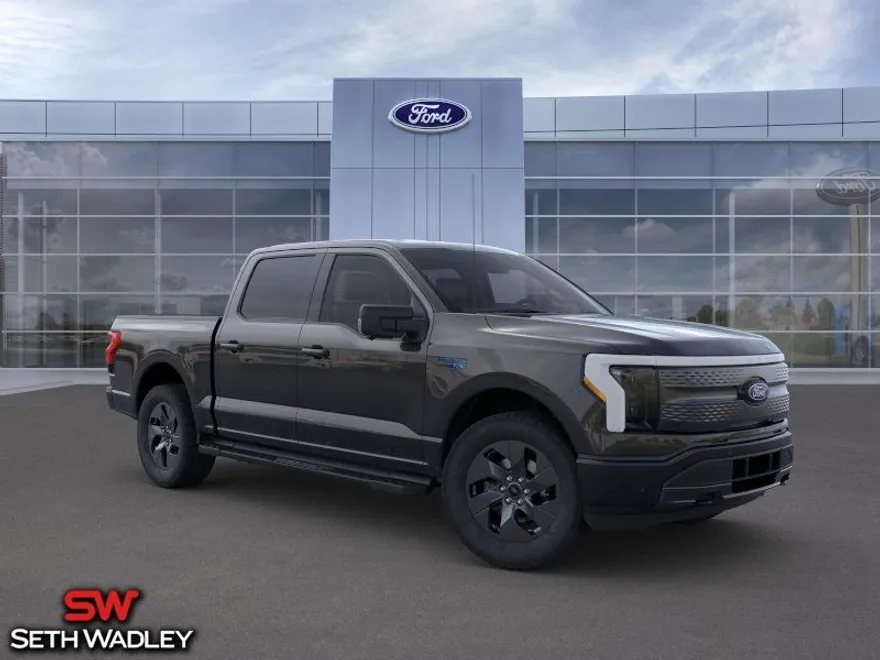 2025 Ford F-150 Lightning photo 1