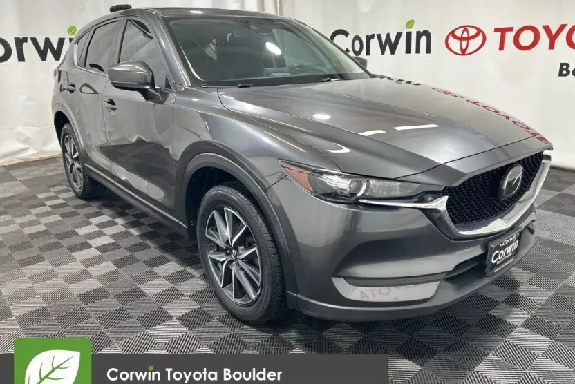 2018 Mazda CX-5 Touring photo 1