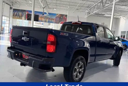 2019 Chevrolet Colorado Z71 photo 2