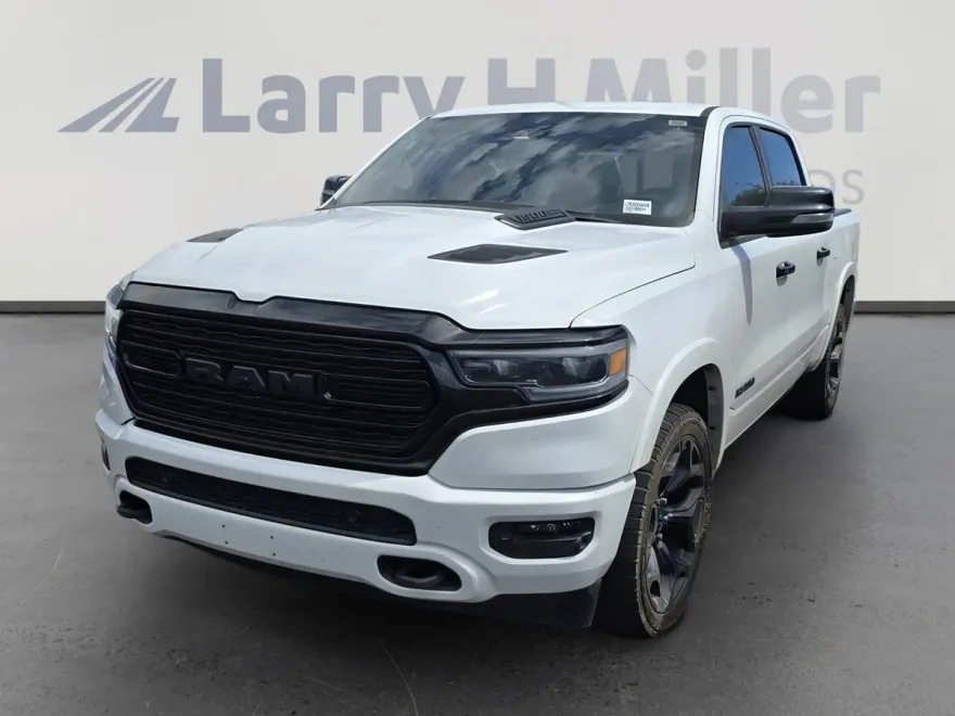2023 Ram 1500 Limited photo 1