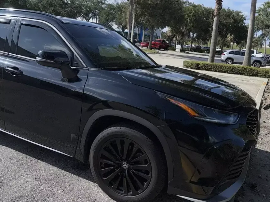 2024 Toyota Highlander XSE photo 1