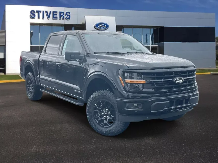 2025 Ford F-150 XLT photo 1