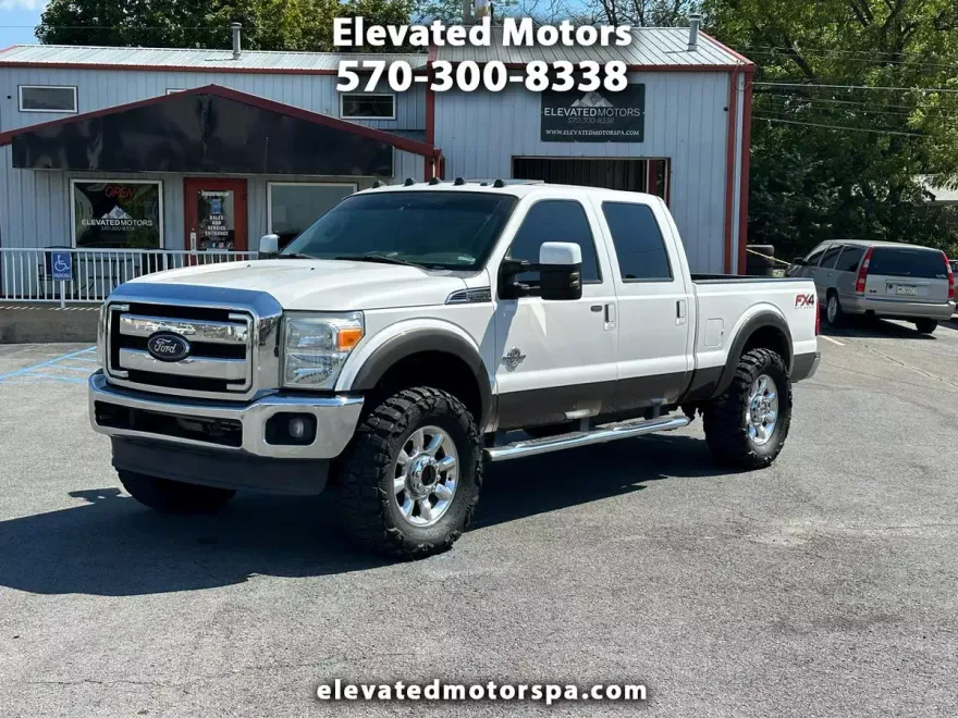 2015 Ford F-250 Lariat photo 1