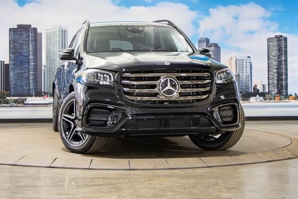 2025 Mercedes Benz GLS 450 4MATIC photo 1
