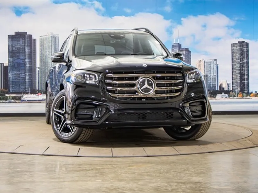 2025 Mercedes Benz GLS 450 4MATIC photo 1