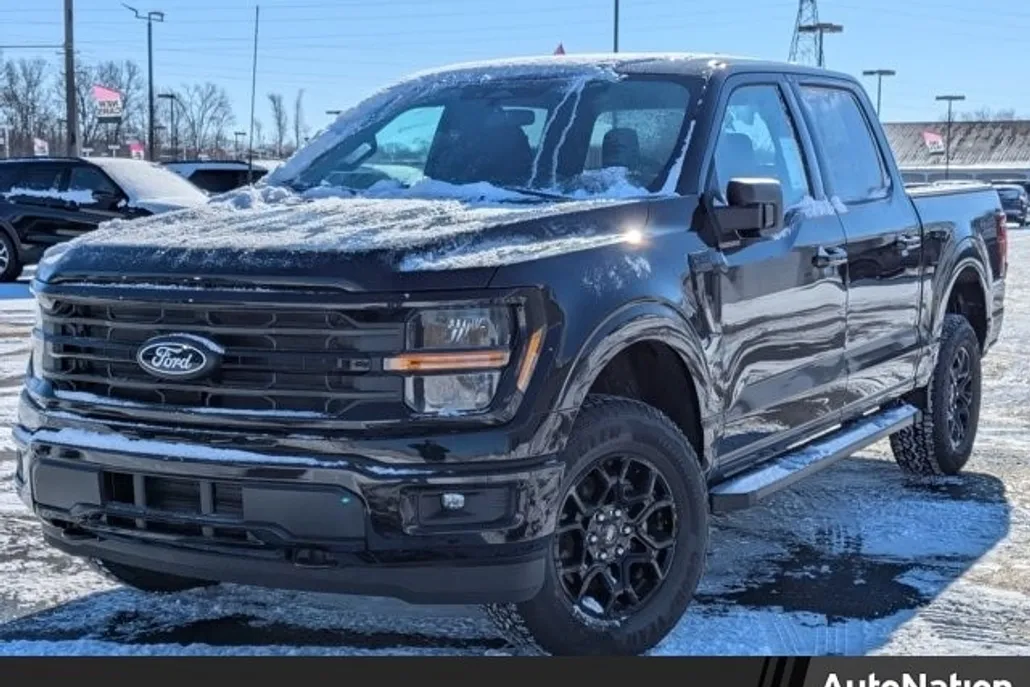 2025 Ford F-150 XLT photo 1