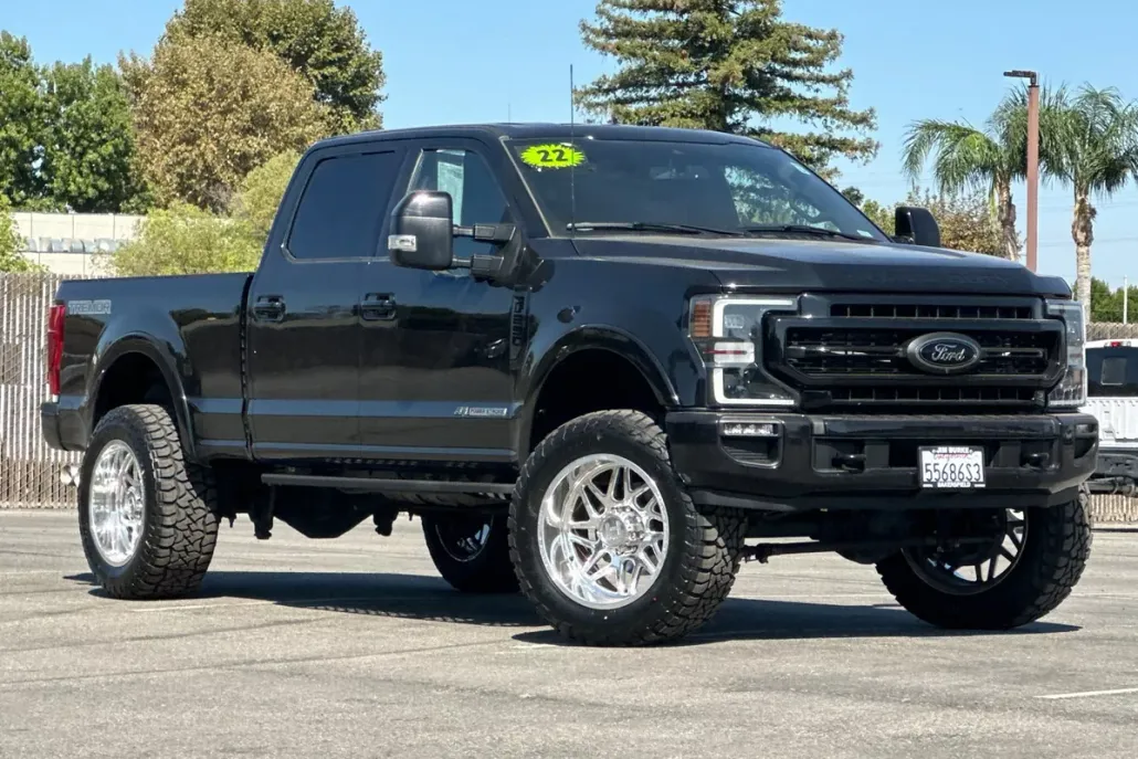 2022 Ford F-250 Lariat photo 1